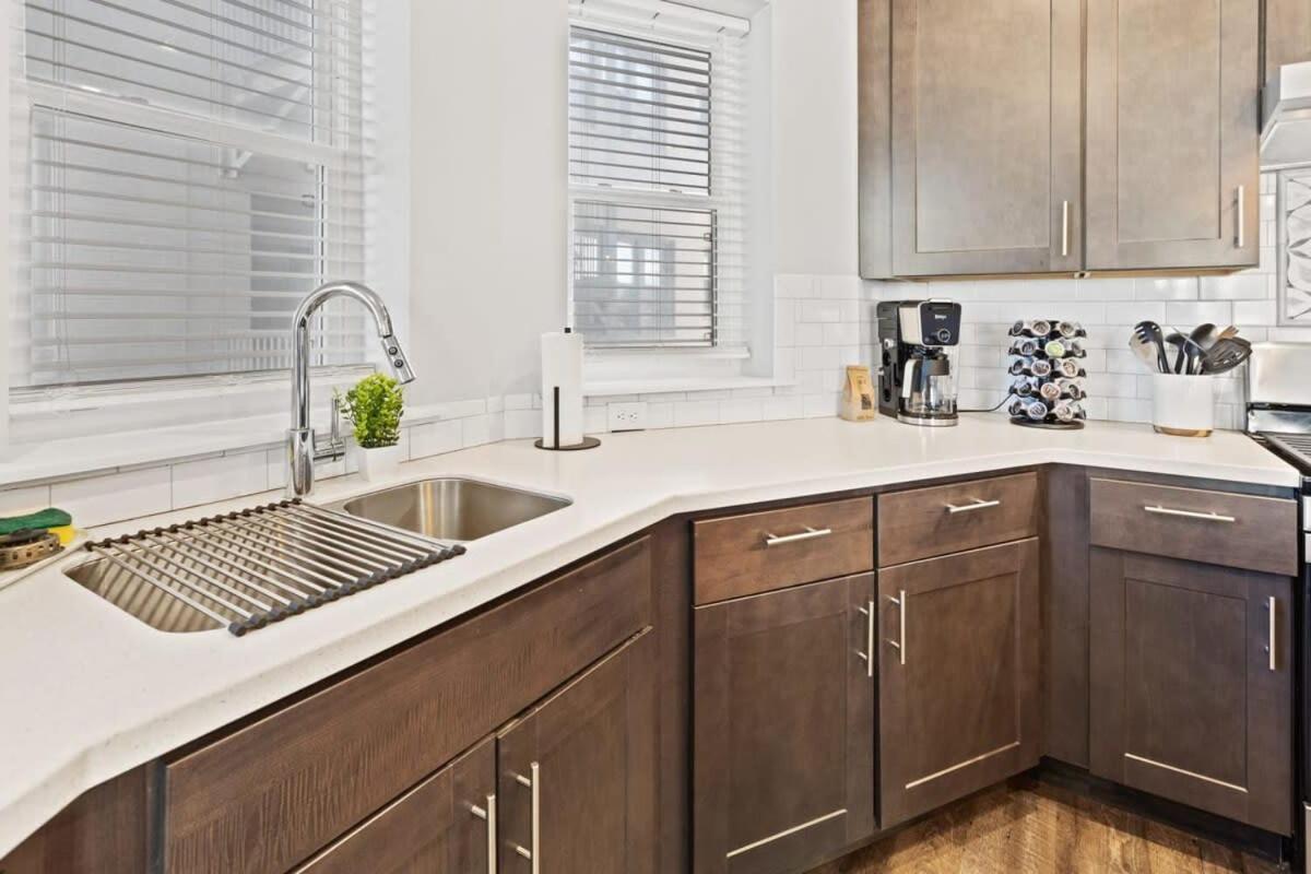 Modern 4Br 2Ba Apt Steps To The Beach Open Living Atlantic City Extérieur photo